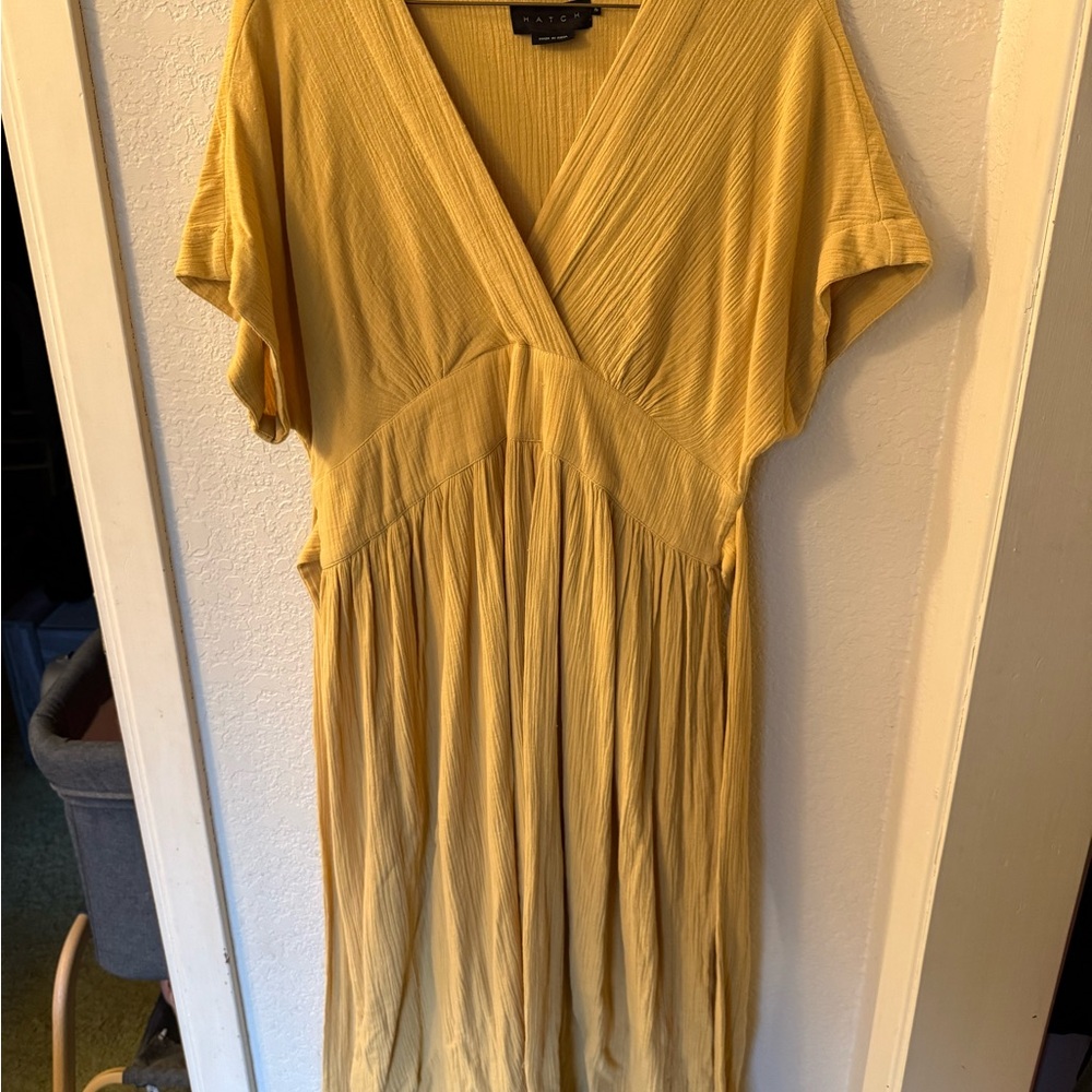 Size 2 (6-8) Hatch Maternity Carolina dress